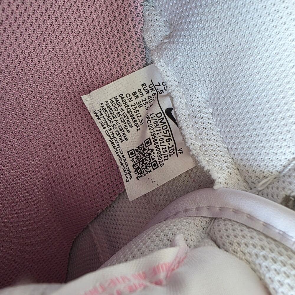 Nike Air Force 1 Low Retro Color of the Month Pink Gum White Men's 7.5 Women's 9 - Picture 5 of 9